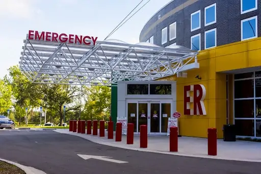 Image Meta: The outside of an emergency room to reference ER medical malpractice cases